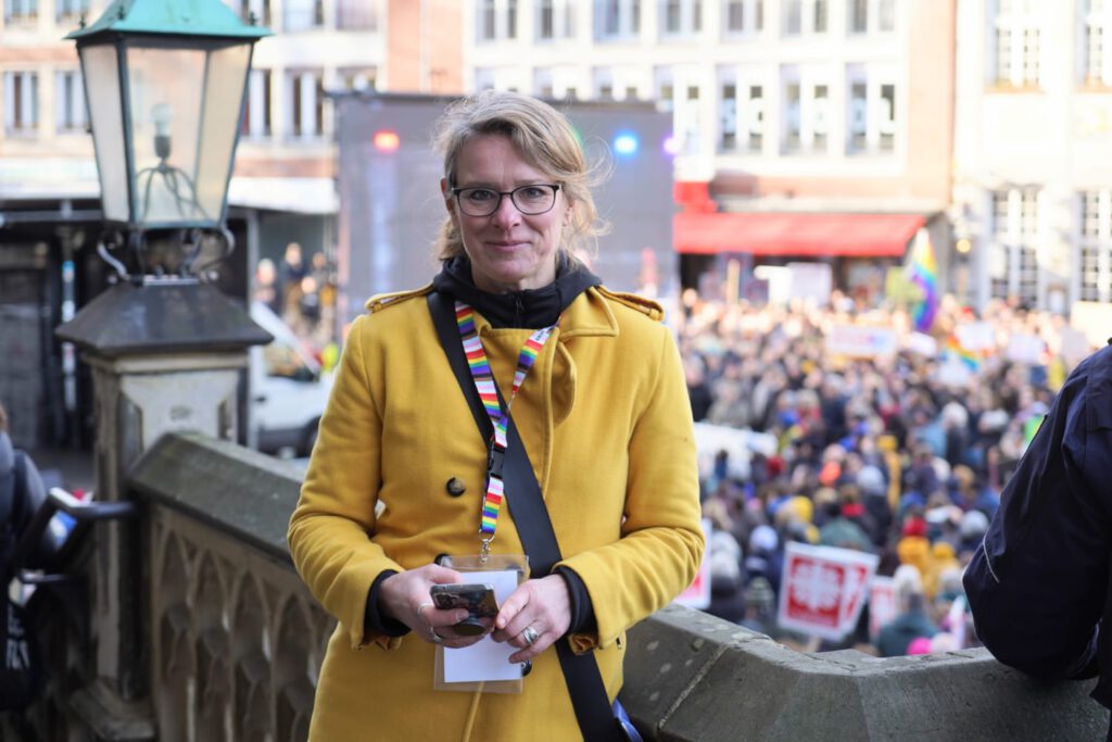 Social Media Retreat - speziell für Frauen* yH5BAEAAAAALAAAAAABAAEAAAIBRAA7 - Social Media Retreat - speziell für Frauen*